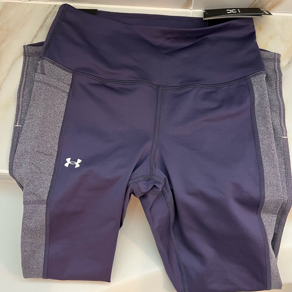 Under Armor women’s compression/yoga pants. NWT